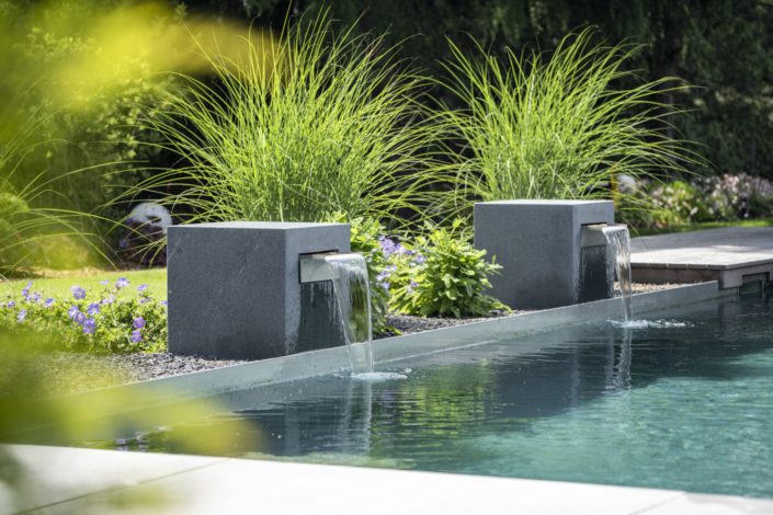 Gartenarchitektur, Gartengestaltung durch Gartenarchitekt, Pool, Wasserfall